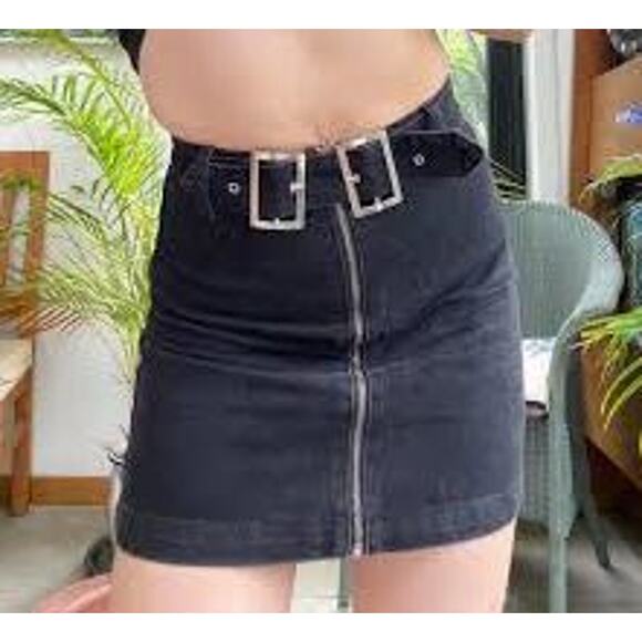Fashion Nova Womens Front Zipper Denim Mini Skirt Belted Waist Size S Black - Picture 1 of 6